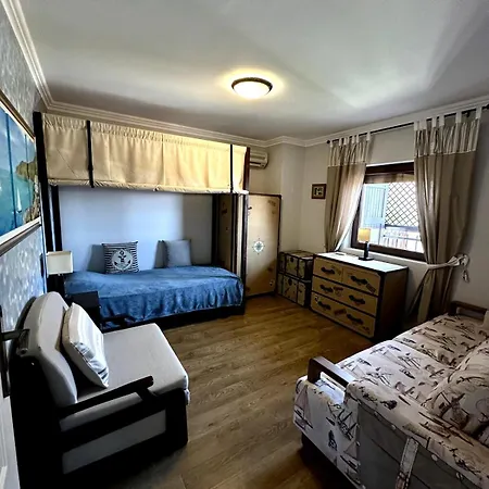 Апартамент Luxury 3-br & Sky Terrace