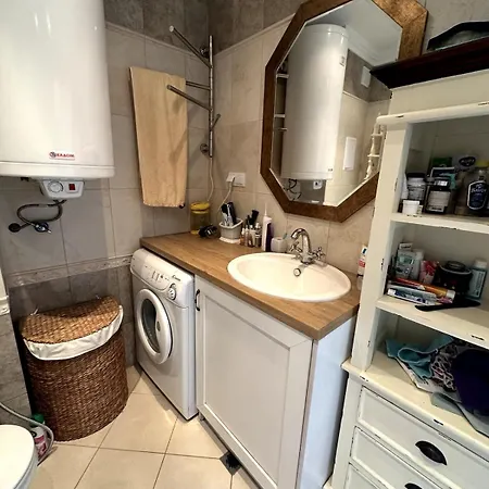 Luxury 3-br & Sky Terrace Апартамент