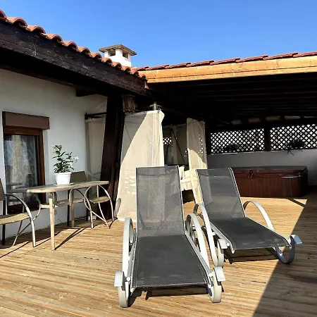 Апартаменты Luxury 3-br & Sky Terrace