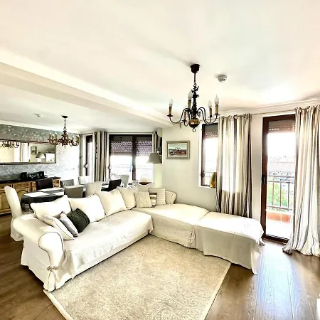 Luxury 3-br & Sky Terrace * Свети-Влас